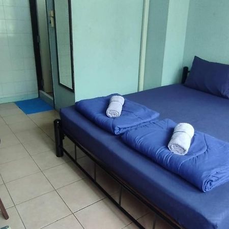 Nat 2 Guest House Bangkok Exterior foto