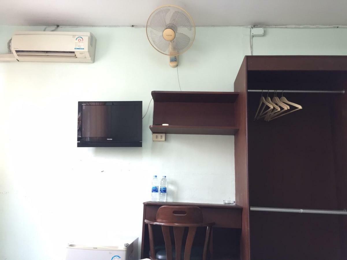 Nat 2 Guest House Bangkok Exterior foto