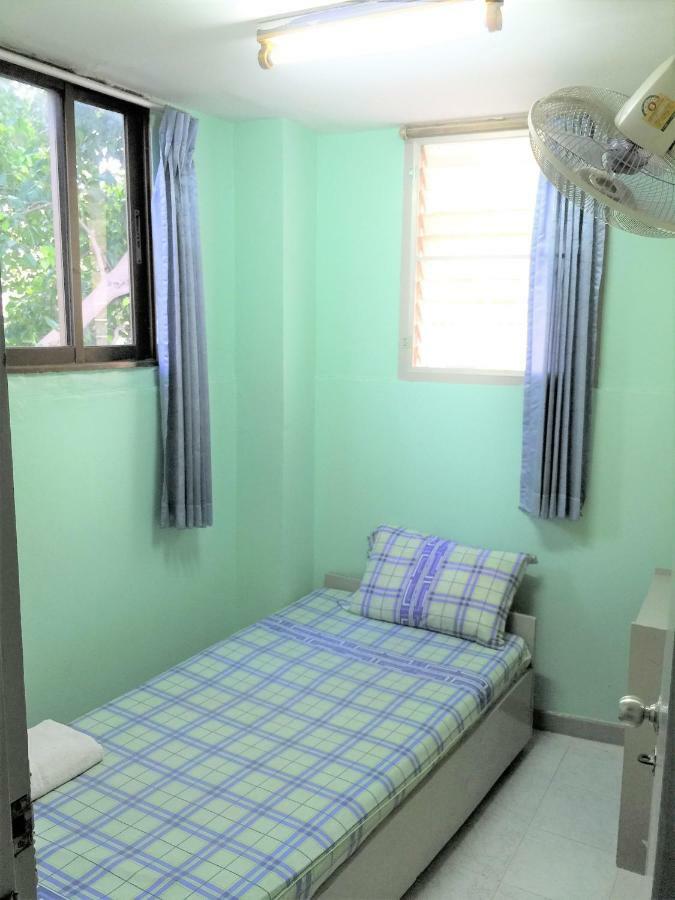 Nat 2 Guest House Bangkok Exterior foto